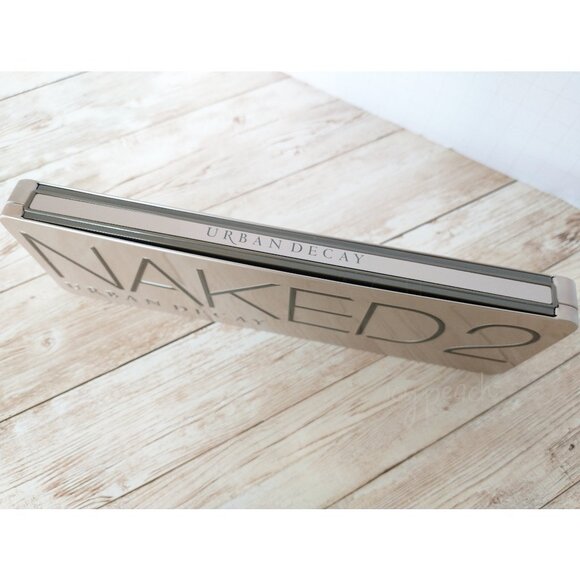 Urban Decay Naked 2 Eyeshadow Palette 12 Neutral Eye Color Pressed Powder Makeup - Picture 8 of 10